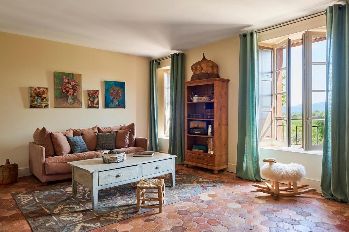 Chateau Saint Roux Le Luc-Le Cannet Des Maures Luaran gambar