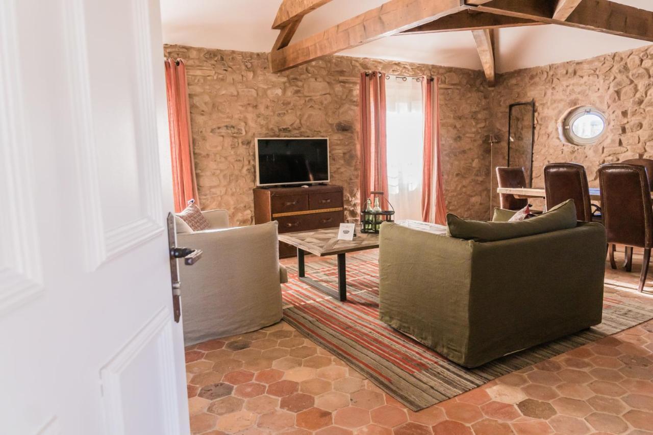 Chateau Saint Roux Le Luc-Le Cannet Des Maures Luaran gambar