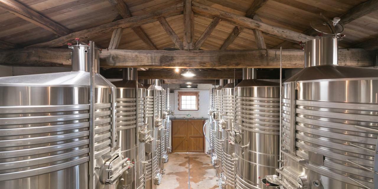 Chateau Saint Roux Le Luc-Le Cannet Des Maures Luaran gambar
